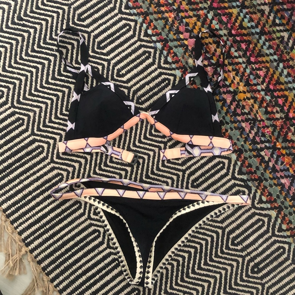 Victoria’s Secret Swimsuit Size Small